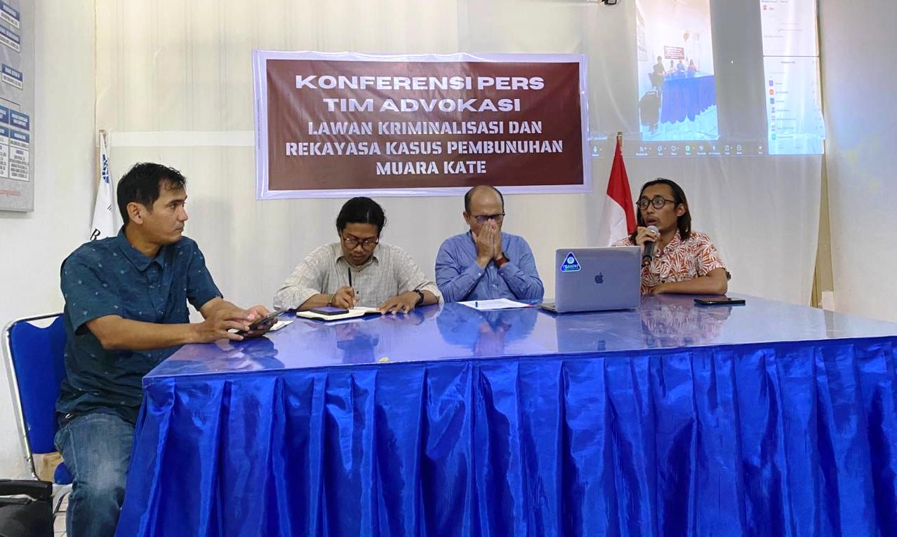 Koalisi masyarakat sipil untuk Muara Kate. Foto: Ekspos/Nabila