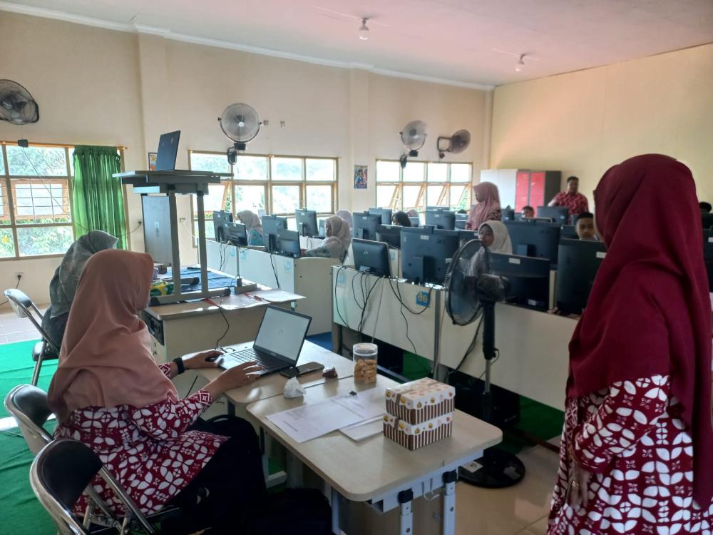 Pertama Kali Digelar, TKA 2026 SMPN 5 Bontang Diikuti 210 Siswa