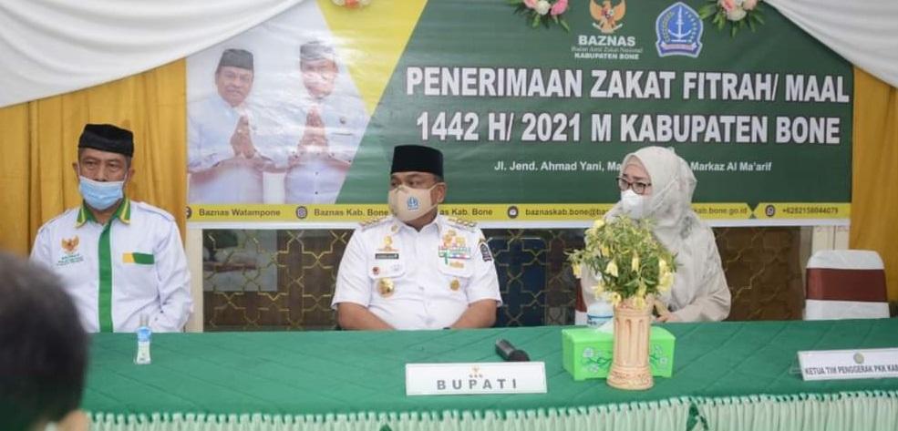 Bayar Zakat, Bupati Bone Apresiasi Kinerja Baznas