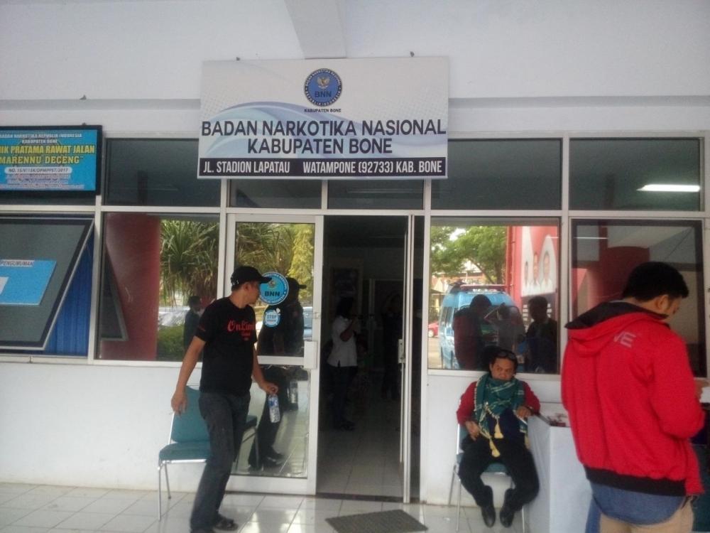 Diduga Sedang Asyik Pesta Sabu, Adik Bupati Diciduk Petugas BNN 