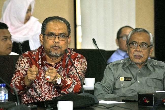 Jalur Hukum Bukan Solusi Terbaik