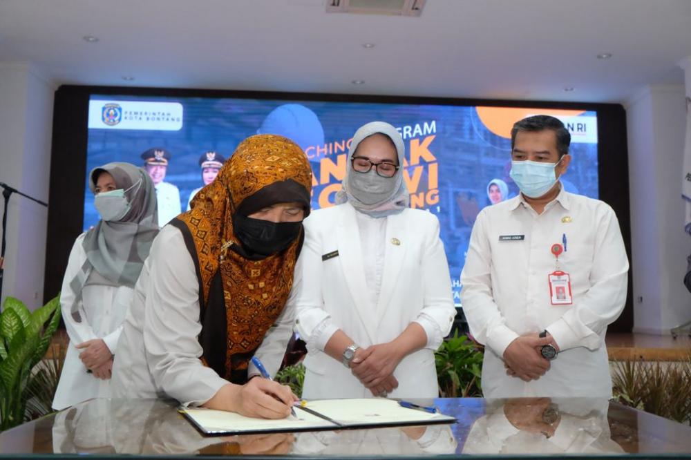 Cetak SDM Andal dan Terampil, Pupuk Kaltim Dukung Program Handak Begawi