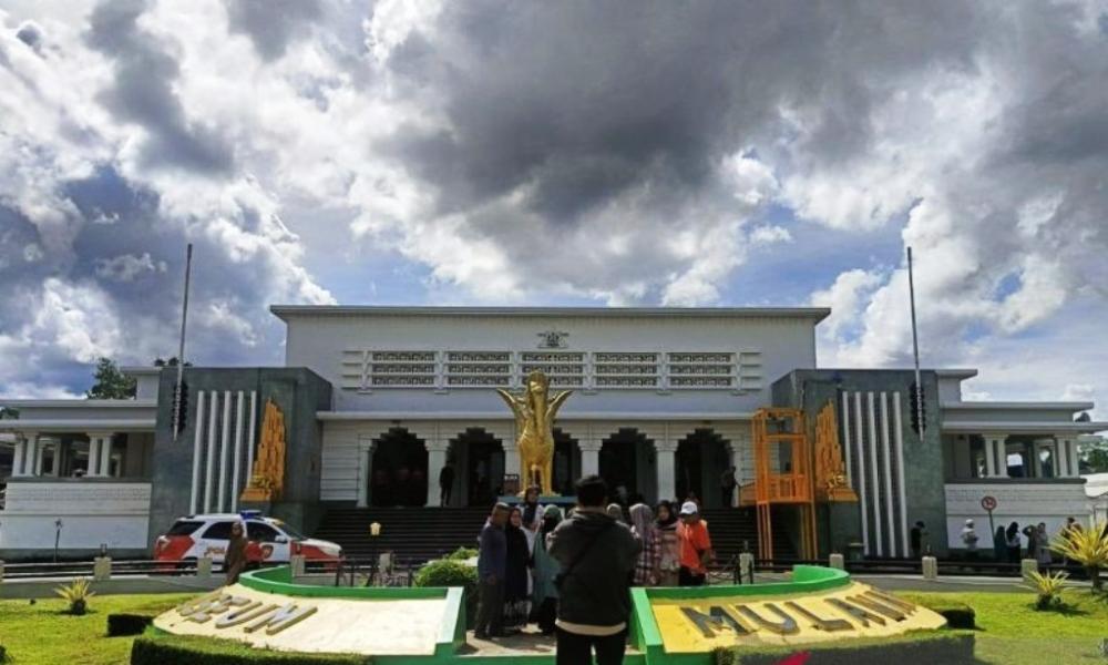 Ribuan Koleksi Sejarah Jadi Daya Tarik Museum Mulawarman