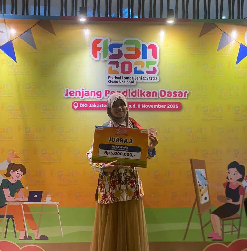 Pelajar Bontang Bersinar di Kancah Nasional, Siswi SMP YPVDP Raih Juara 3 FLS3N 2025