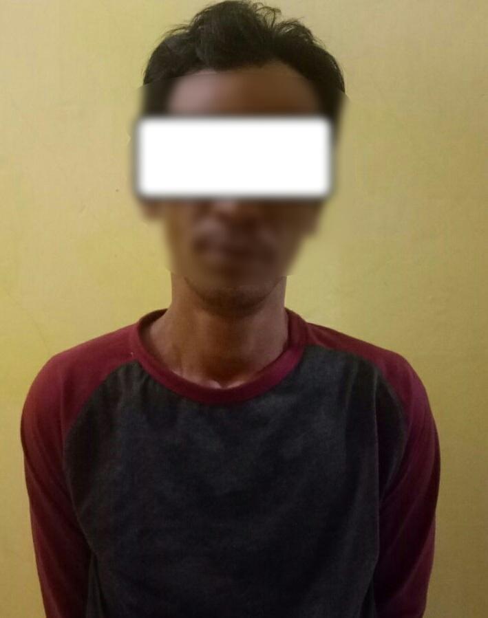 Panik Digerebek, Pelaku Sabu Panjat Dinding dan Buang Barang Bukti