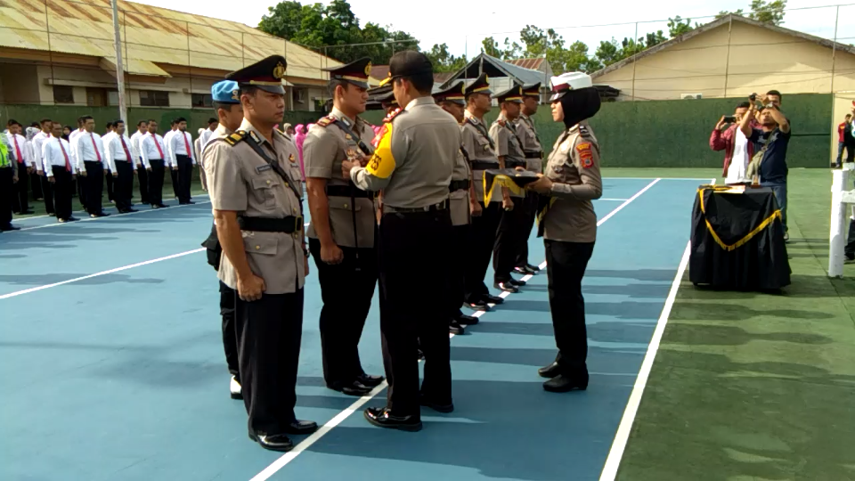 Pimpin Sertijab 4 Perwira, Kapolres Bone Menaruh Asa ke Pejabat Baru