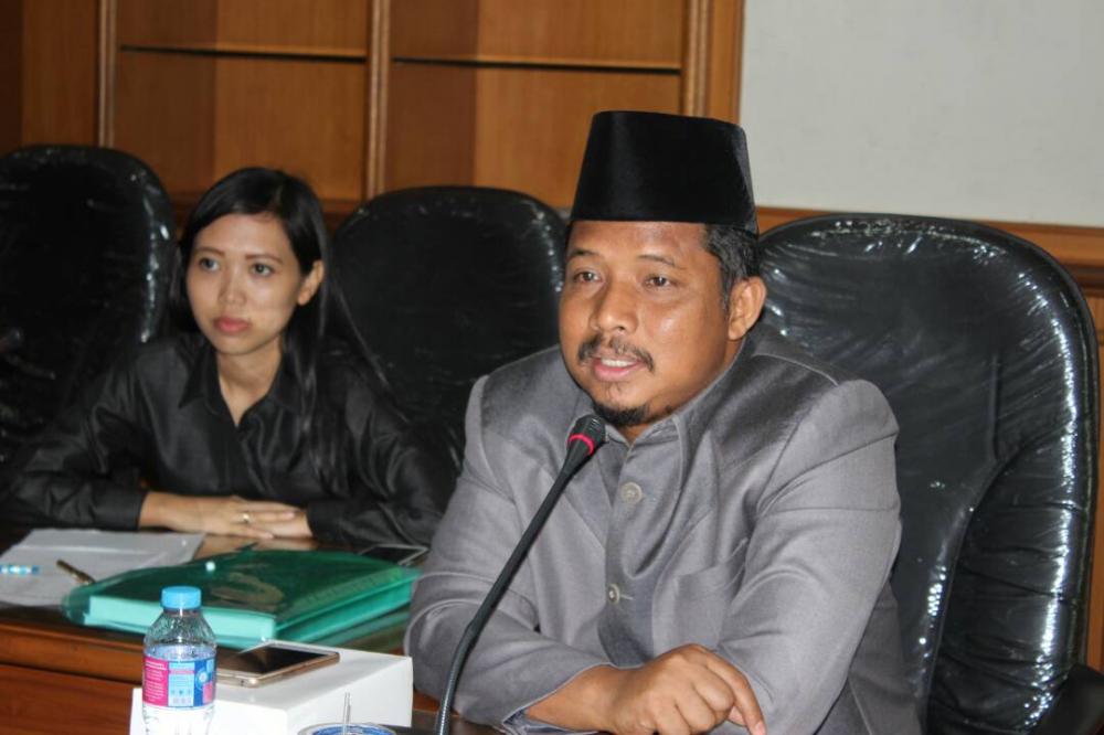 Pansus Depot Air Minum Rapat Maraton, Agendakan Studi Banding ke Padang