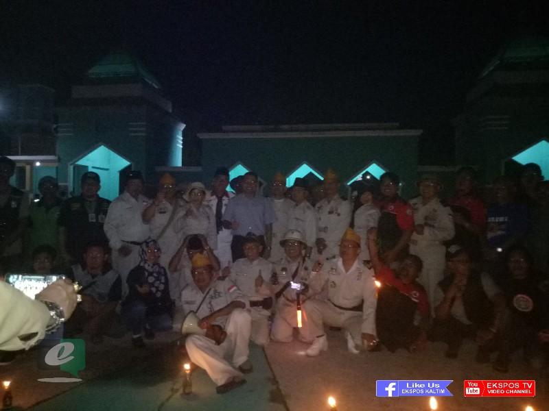 RAYAKAN KEMERDEKAAN, SEJUMLAH  KOMUNITAS GELAR UPACARA MALAM RENUNGAN SUCI