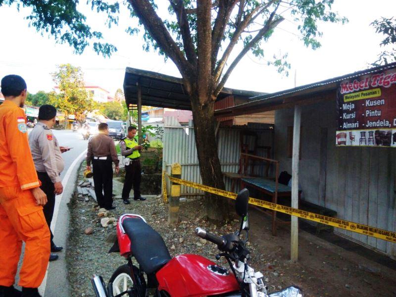 Dua Buah Benda Mencurigakan Ditemukan di Depan Posko SAR 