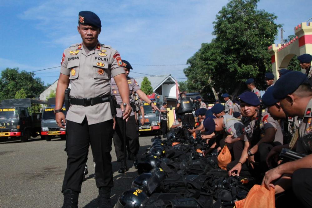 Danyon Brimob Bone Cek Kesiapan Pasukan dan Alat, Siap Amankan Agenda Nasional