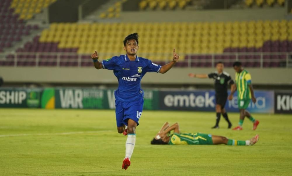 Debut Manis Ega Raka, Persiba Balikpapan Hajar PSBS Biak 3-1 dan Putus 7 Kekalahan Beruntun