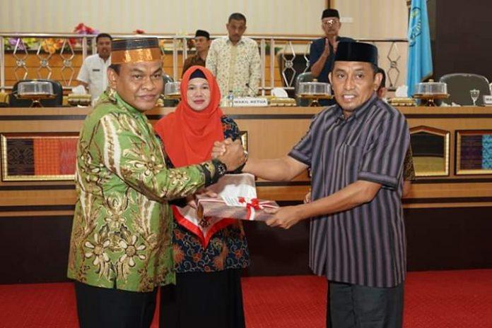 Paripurna, Bupati  Bone Sampaikan Hasil Kerja Setahun Terakhir