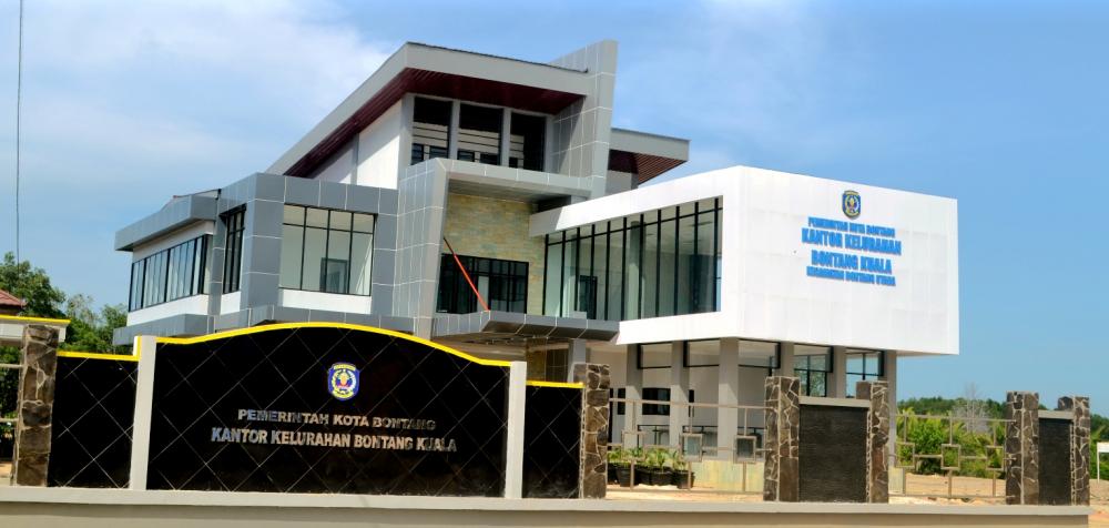 PERESMIAN KANTOR BARU BONTANG KUALA, TERKENDALA LAHAN PARKIR