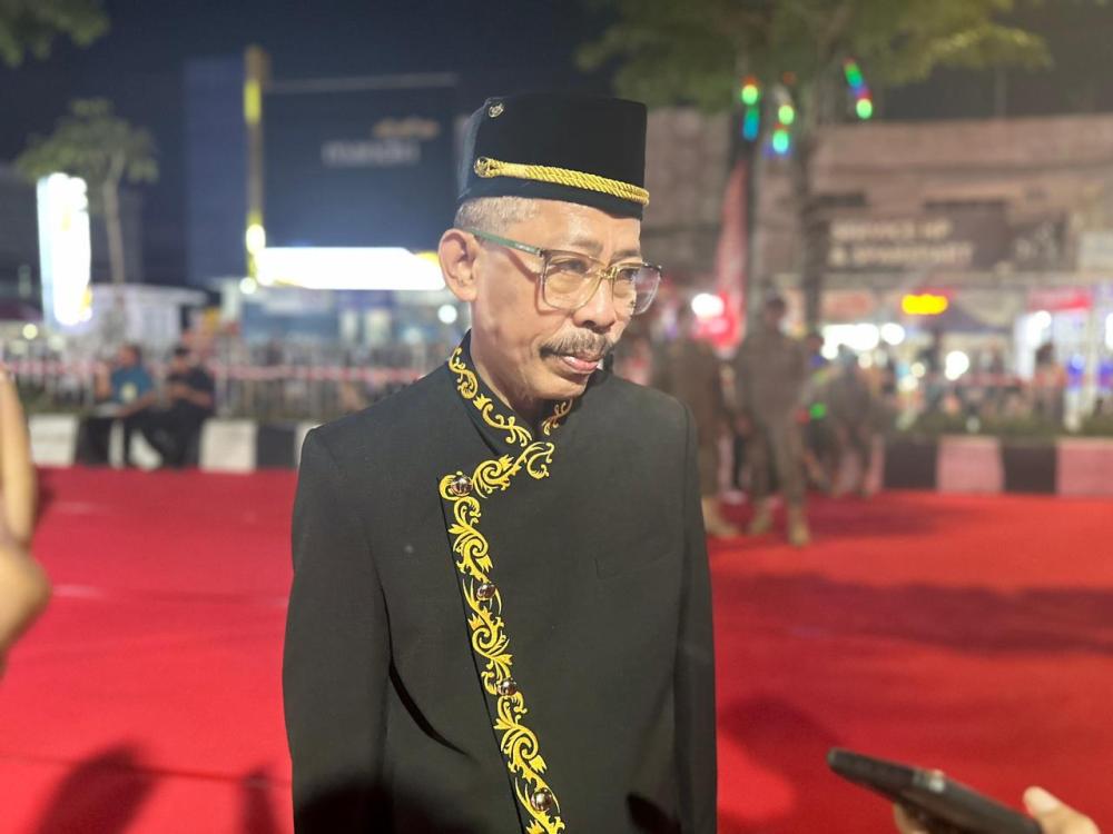 Abdu Safa Muha Banggakan Budaya Lokal Lewat Busana Adat Kutai di BCC 2025