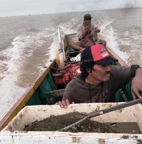 Nelayan Muara Badak: BPJS dari Gubernur Bukan Jawaban Atas Pencemaran Pertamina