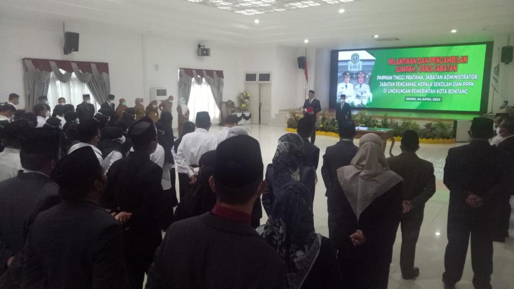 Wali Kota Basri Kembali Rombak Kabinet, 117 Guru Honorer Diangkat Jadi PPPK