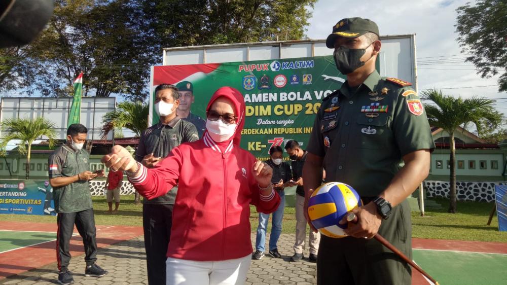 Wawali Bontang Najirah Hadiri Pembukaan Turnamen Voli Dandim Cup 2022
