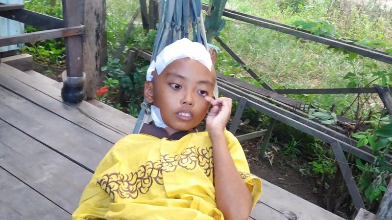 KISAH BOCAH 10 TAHUN BERTARUNG HIDUP MENAHAN DERITA TUMOR OTAK