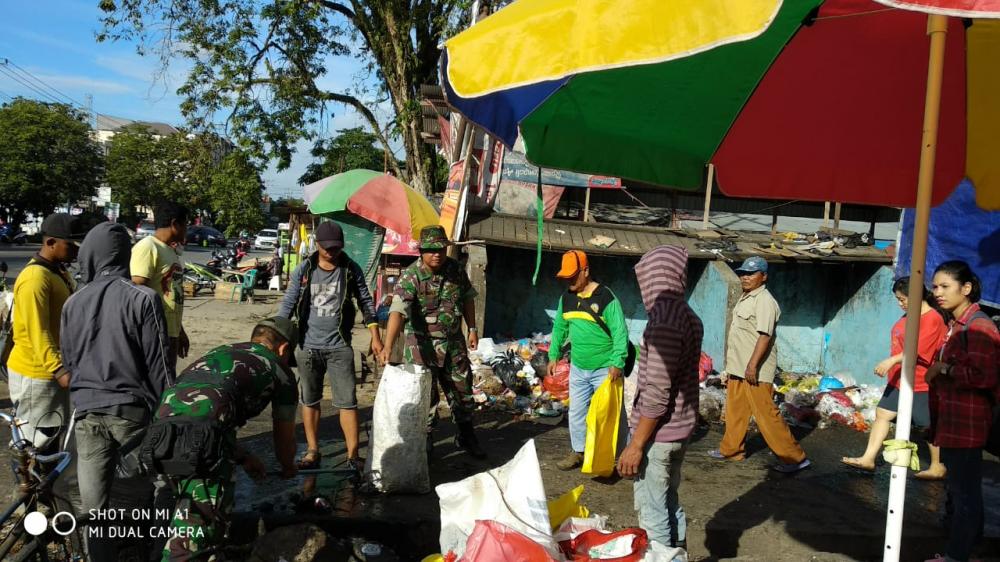 Korem 091/ASN Gelar Aksi Bersih Sampah Massal Peringatan HPSN