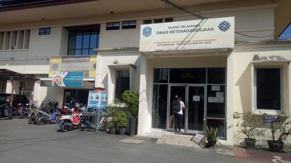 Maksimalkan Layanan Malam Disnaker Bontang Rotasi Pegawai Untuk Piket