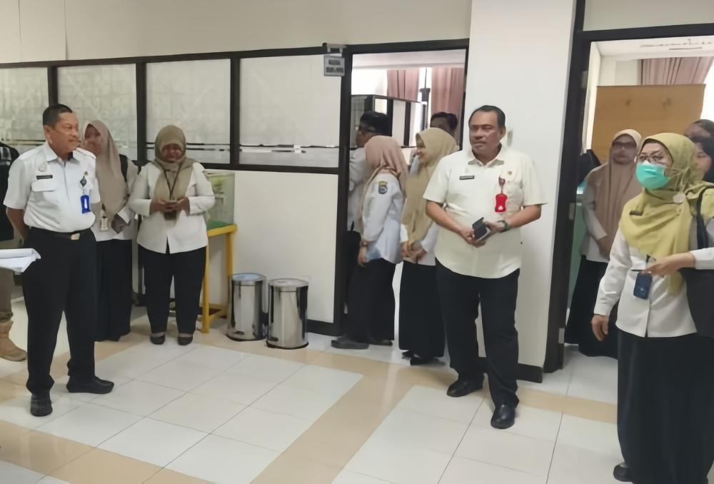 Sidak Pasca Lebaran, Pj Sekda Bontang Cek Disiplin ASN Disdikbud