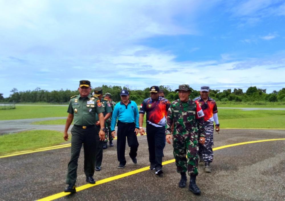 Asisten Operasi Panglima TNI Kunker Tinjau TMMD ke Kutim