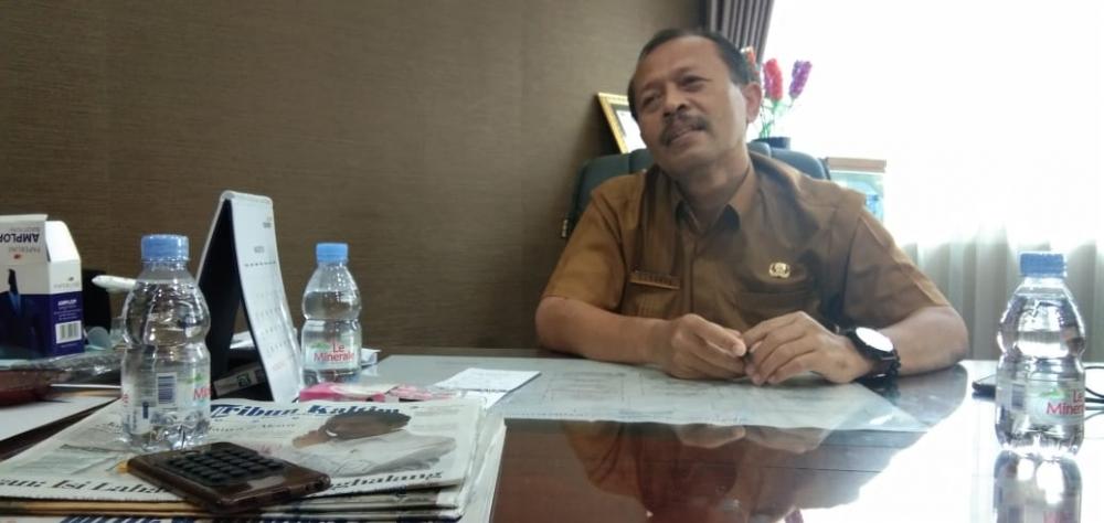 Dinsos Kutim Berikan Bantuan Untuk Lansia 