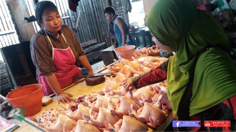 Harga Ayam Potong di Pasar Rawa Indah Capai Rp55 Ribu per Ekor