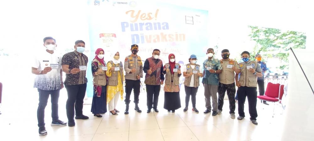 Bupati Bone Tinjau Pelaksanaan Vaksinasi Massal Covid-19 Merk Sinovac