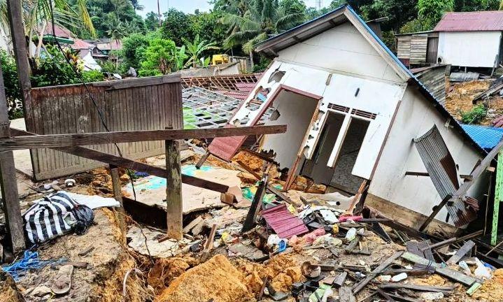 Longsor di Batuah Tak Biasa: Warga Tuntut Ganti Rugi, Tambang Kena Audit