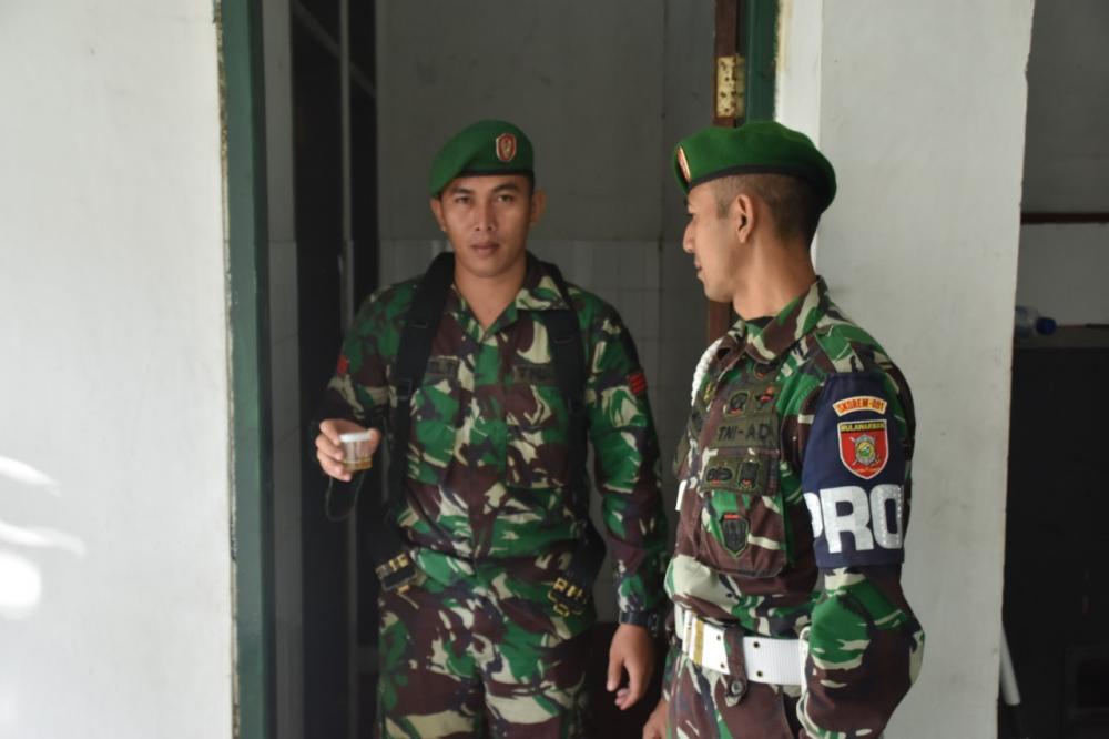 Ratusan Personel Korem 091/ASN Jalani Tes Urine Dadakan