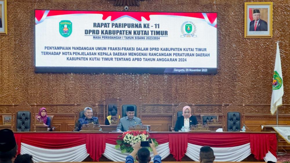 DPRD Kutim Gelar Paripurna Pandangan Fraksi Terhadap Nota Penjelasan Raperda APBD 2024