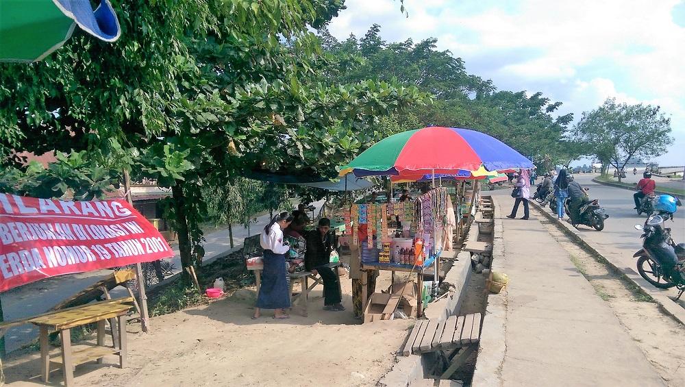 Belasan PKL Padati Mahkota II, Perda Samarinda Kurang Menggigit