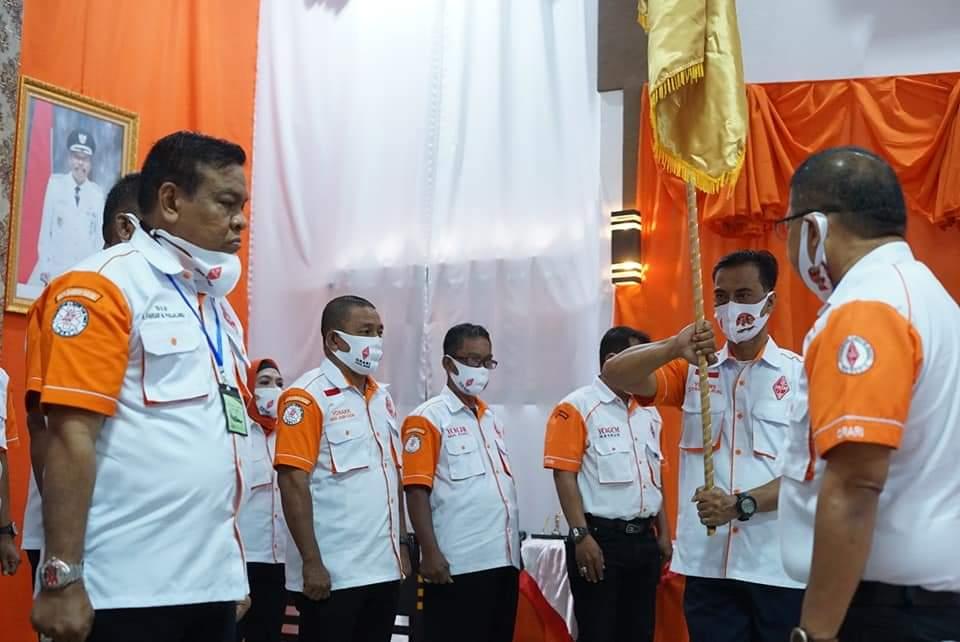Bupati Fahsar Dikuhkan Sebagai Ketua Orari Lokal Bone