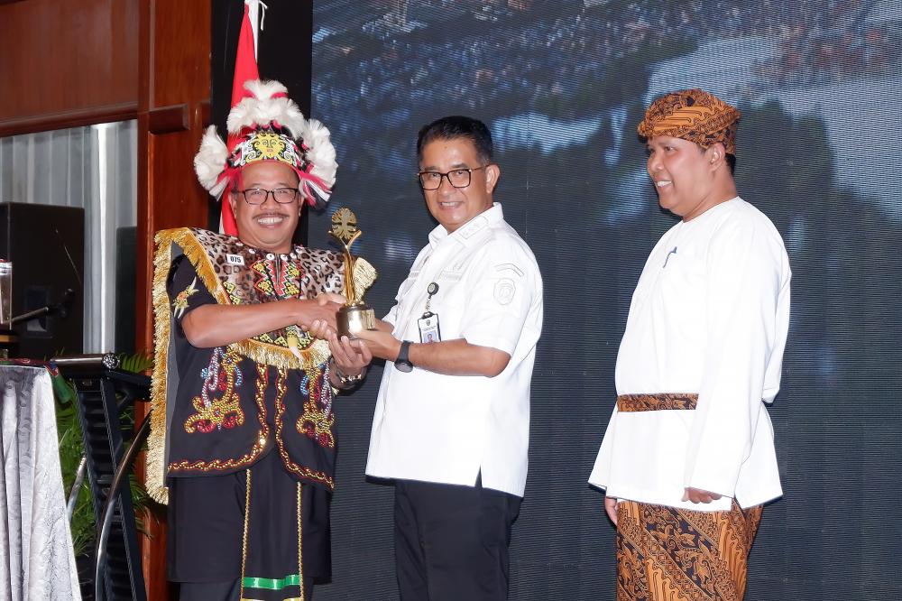 Pupuk Kaltim Pertahankan Properda Emas Ke-9 dari Pemprov Kaltim