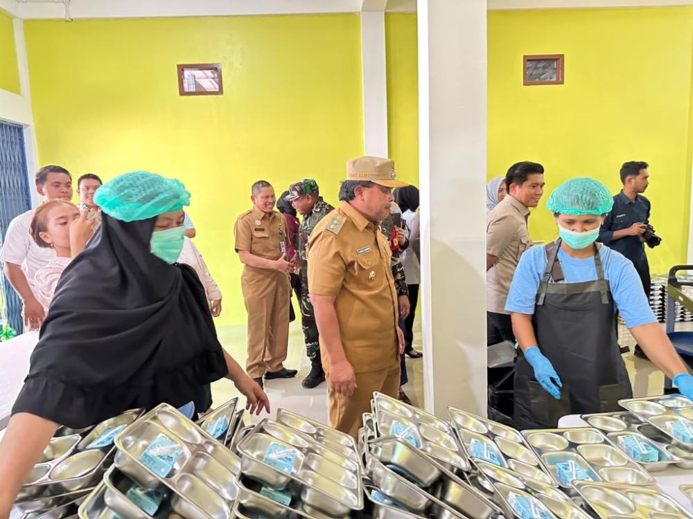 Lima Dapur MBG Bontang Setop Beroperasi, BGN: Tak Semua karena Keracunan