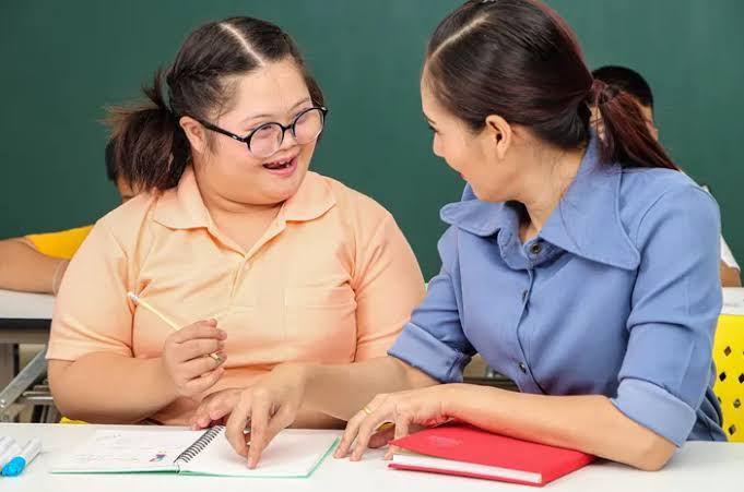 Mewujudkan Generasi Emas Lewat Pendidikan Inklusif: Tantangan dan Harapan di Bontang
