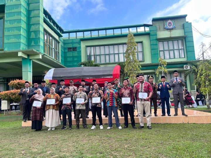 Delapan Pemuda Bontang Raih Penghargaan Dispopar di Hari Sumpah Pemuda