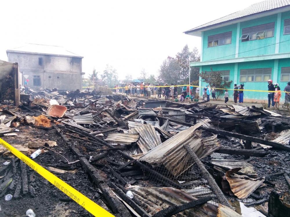 Korban Kebakaran di Berbas Pantai Butuh Pertolongan