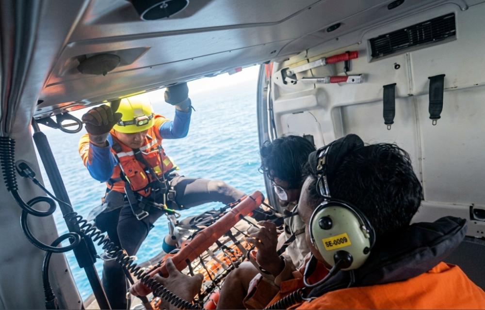 Kesaksian Penumpang Selamat KM Virgo 8: Dihantam Ombak Lebih 3 Meter