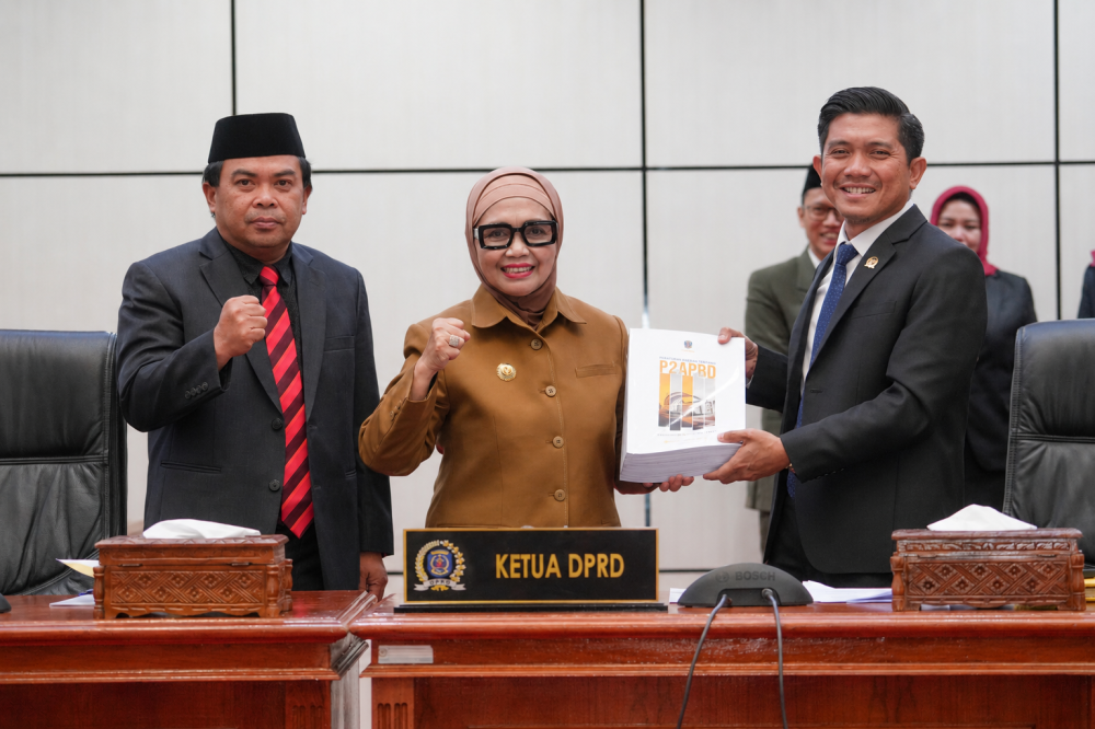 Pemkot Bontang Serahkan Raperda Pertanggungjawaban APBD 2025, Raih WTP ke-12 Berturut-turut