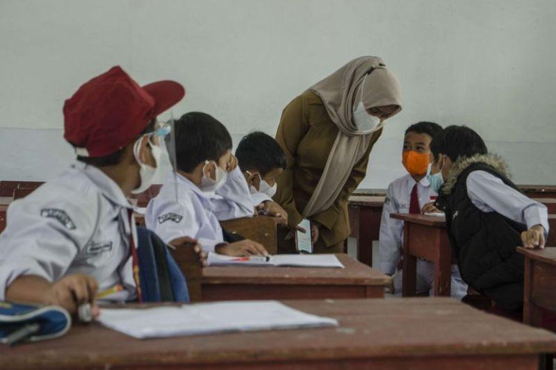 Guru Pengganti di Bontang Mulai Mengajar, Honor Bakal Dirapel di APBD-P