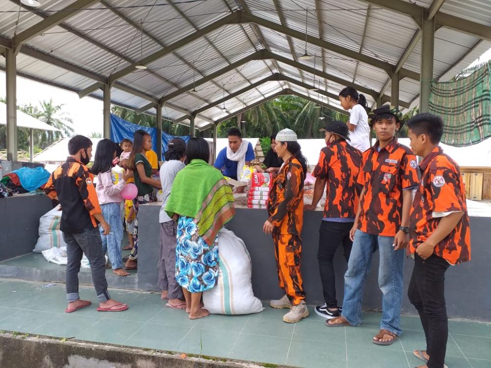 Tak Kenal Lelah, Pemuda Pancasila Lutra Bahu Membahu Salurkan Bantuan di Masamba