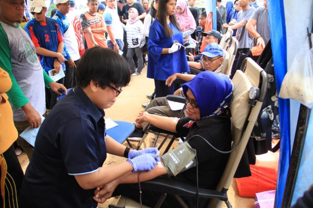 Semarak HUT Bontang, Warga Beramai-ramai Donorkan Darah