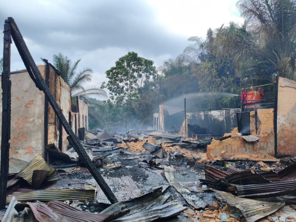 Kebakaran Rumah-Bengkel di Kutim, Pemilik Dilarikan ke RS PKT 