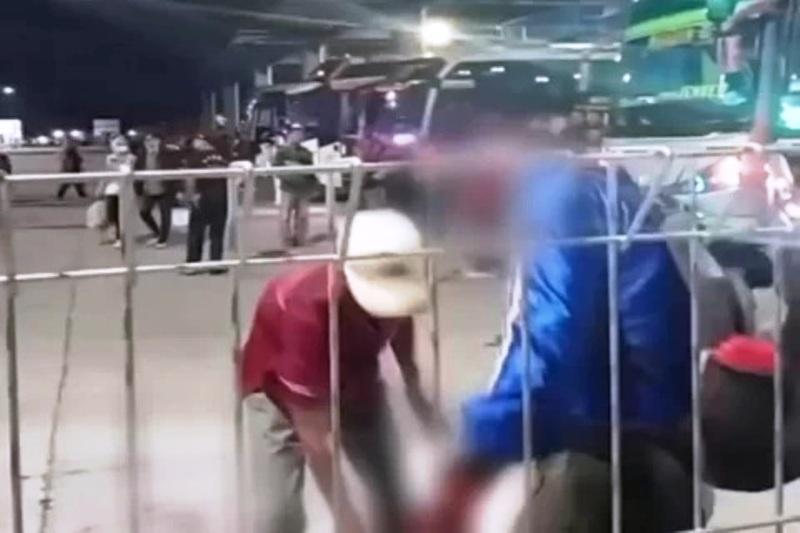 Kronologis Perwira TNI Dikeroyok Brutal Oleh Juru Panggil 