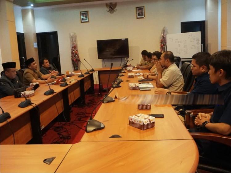 Dewan Ingatkan PKT dan Badak LNG Perda Rekrutmen Tenaga Kerja Lokal