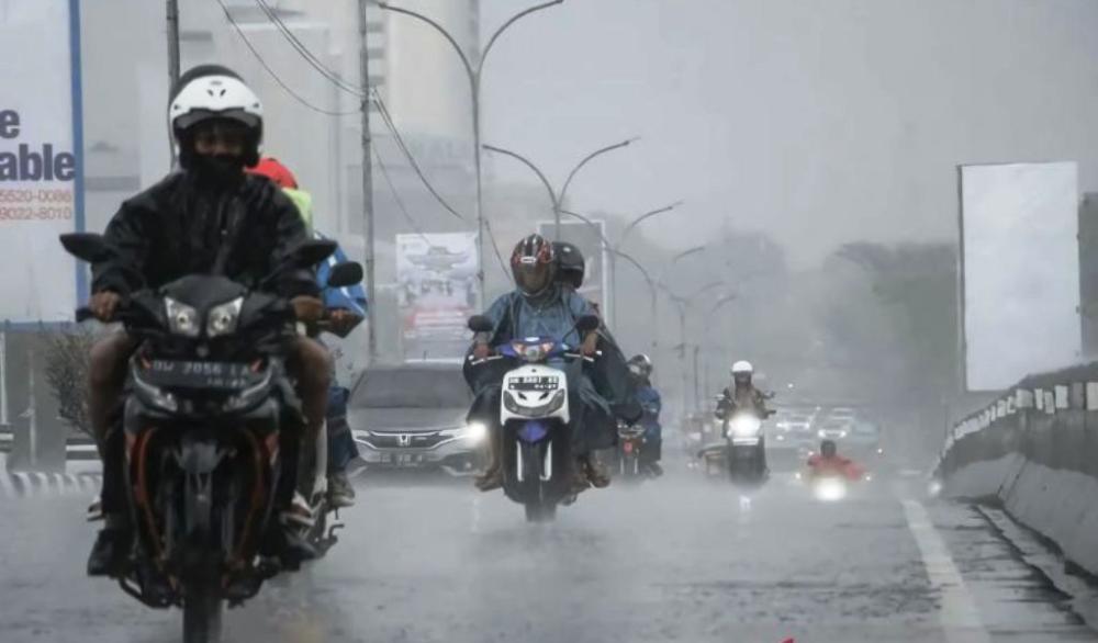 BMKG Ingatkan Hujan dan Petir di Sejumlah Daerah