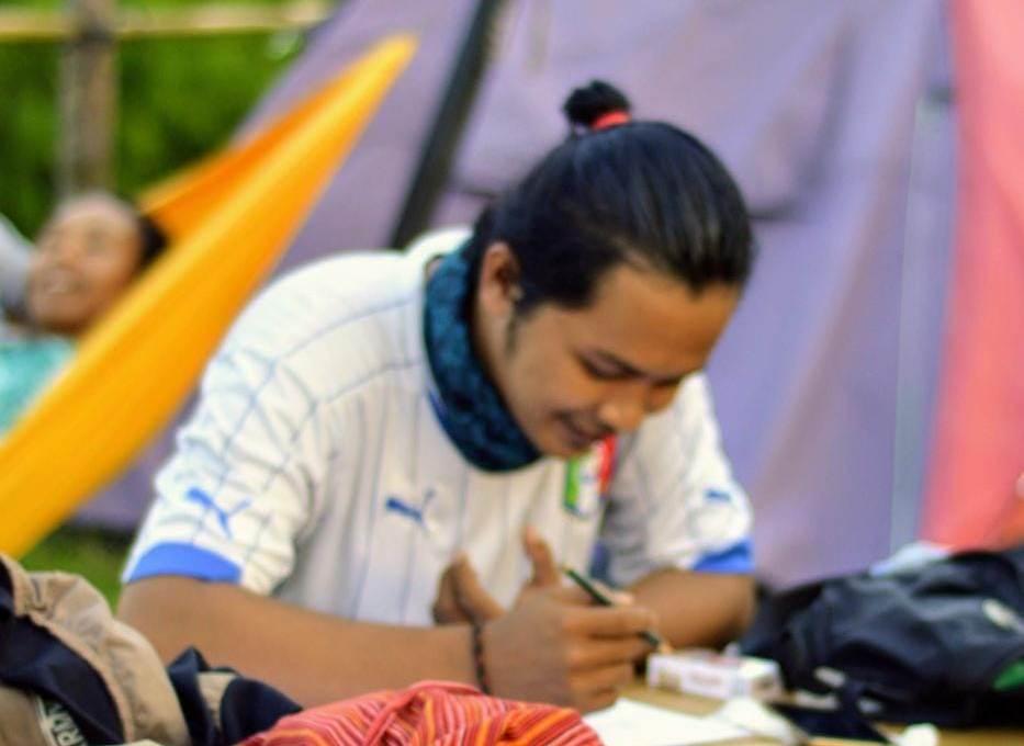 Secangkir Senja Tak Bergula