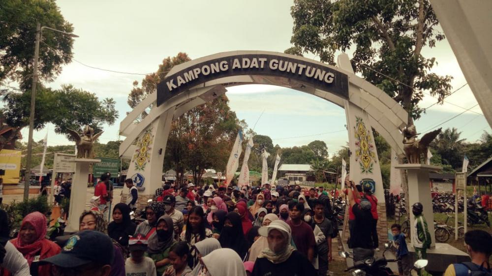 Ratusan Warga Guntung Bontang Ikuti Jalan Sehat